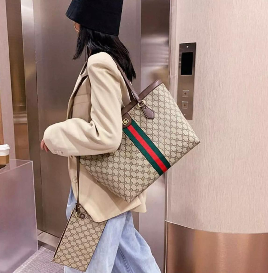 GUCCI Premium Quality Handbag with Full Brand Accessories