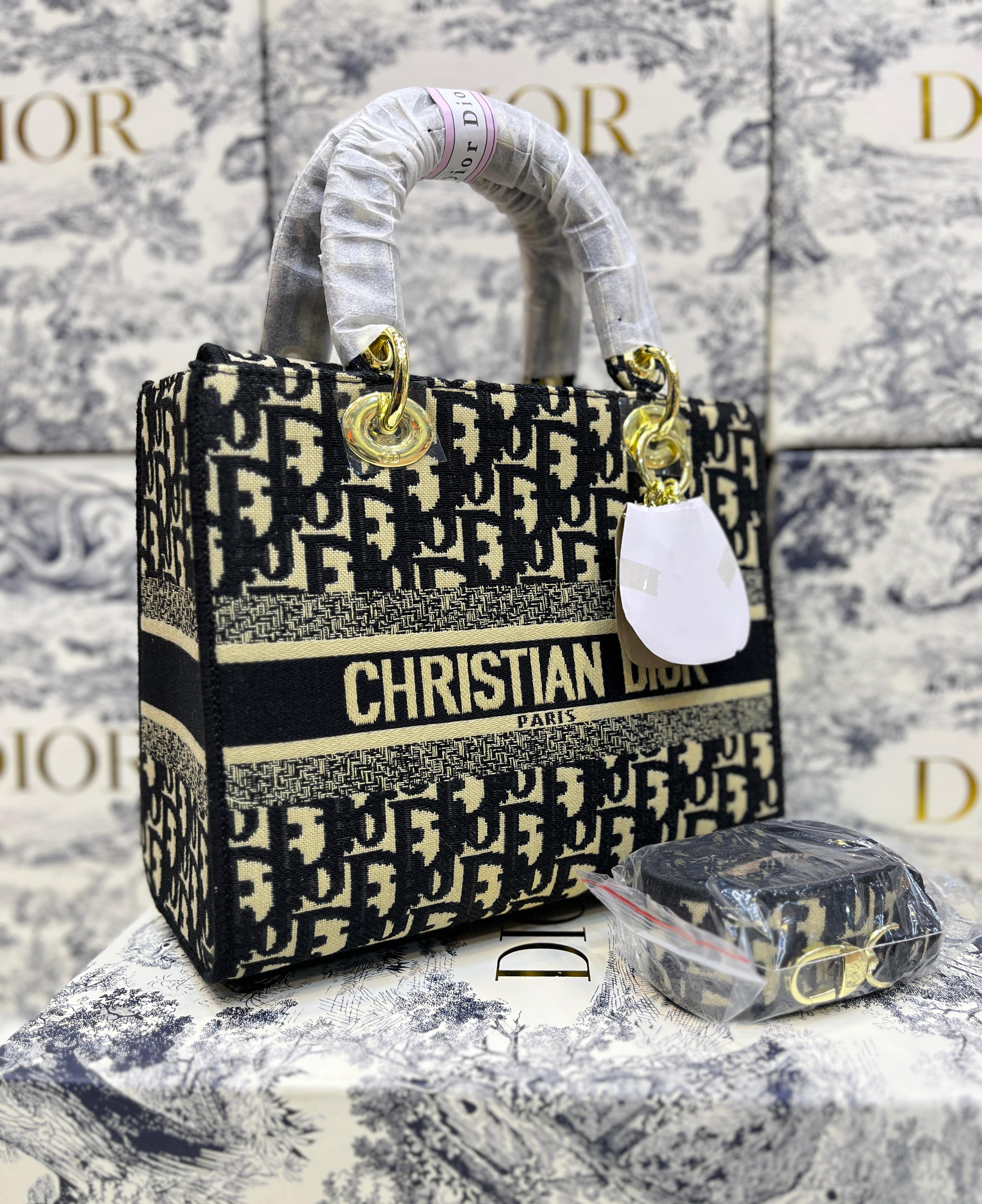CHRISTIAN DIOR Lady D-Lite Canvas Shoulder Bag (Black) – Gold Hardware with Brand Box & Dust Bag